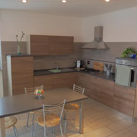 Strada House 아파트 *