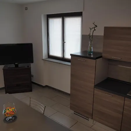 아파트 Strada House 알바