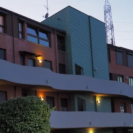 Strada House 아파트 *