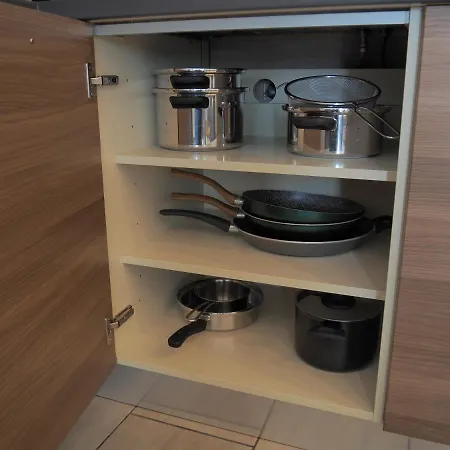 Strada House * 알바